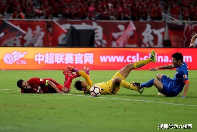 阿森纳名宿建议：引援应优先前锋与边锋
